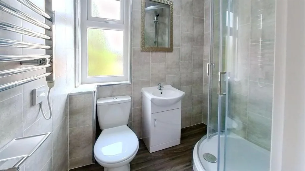 5 bedroom house for rent