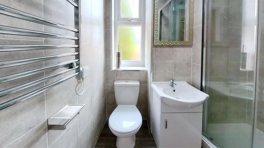 5 bedroom house for rent