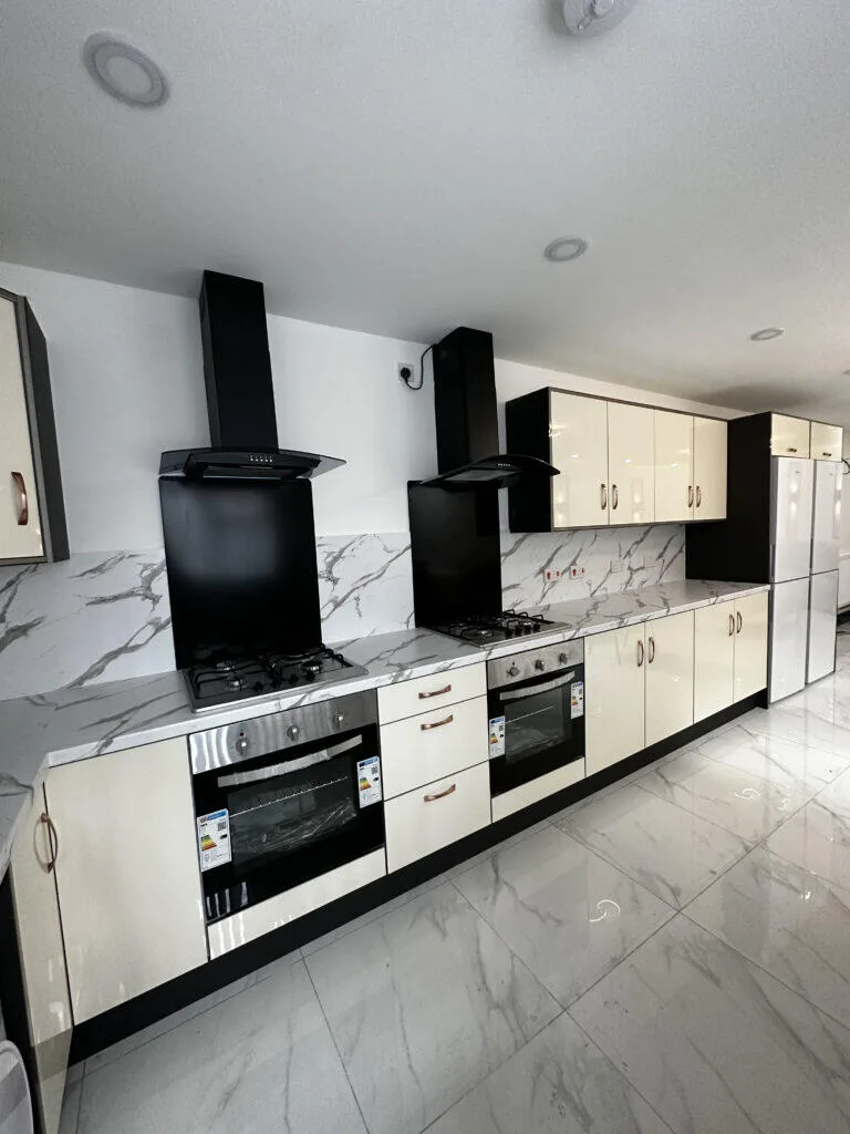 6 bedroom terraced house for rent