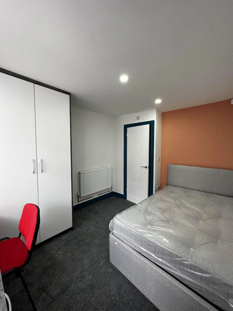 6 bedroom terraced house for rent