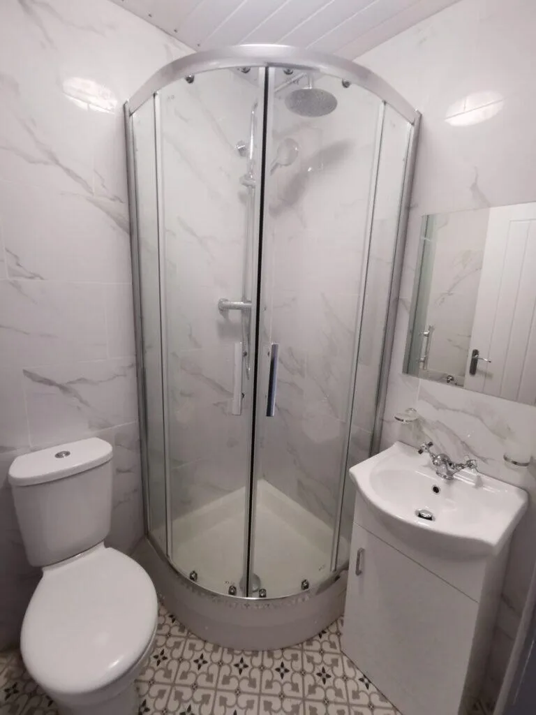 6 bedroom terraced house for rent