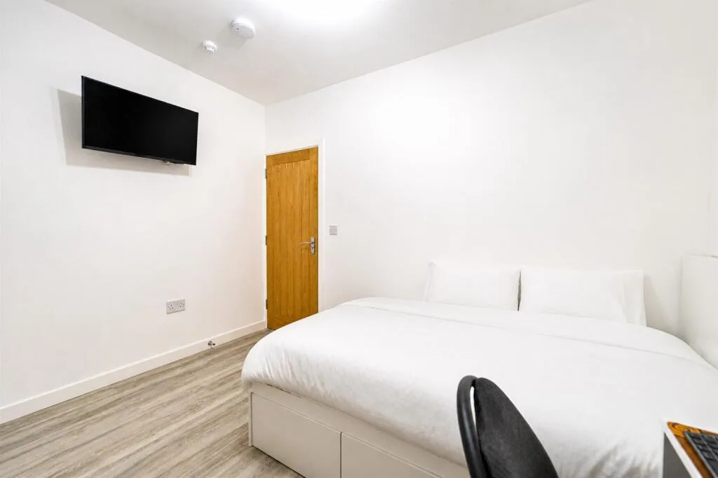 5 bedroom house for rent