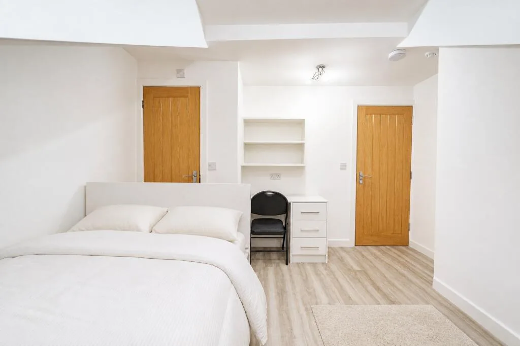 5 bedroom house for rent
