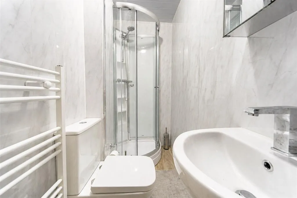 5 bedroom house for rent
