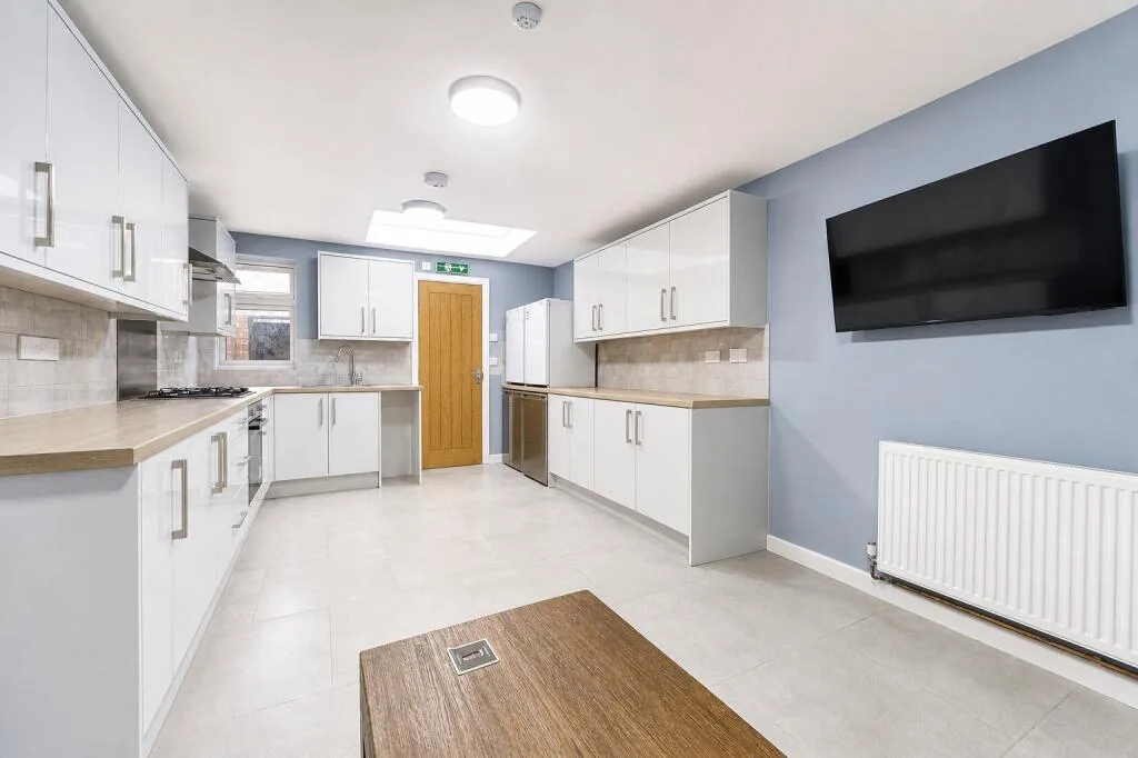 5 bedroom house for rent