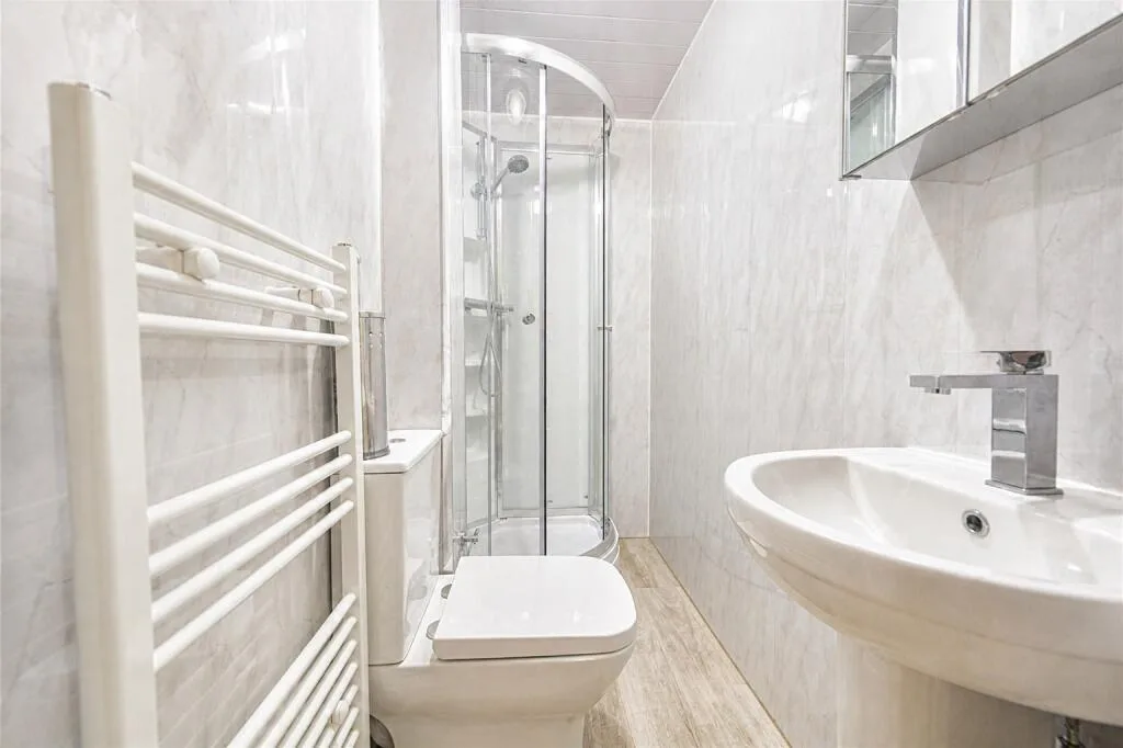 5 bedroom house for rent