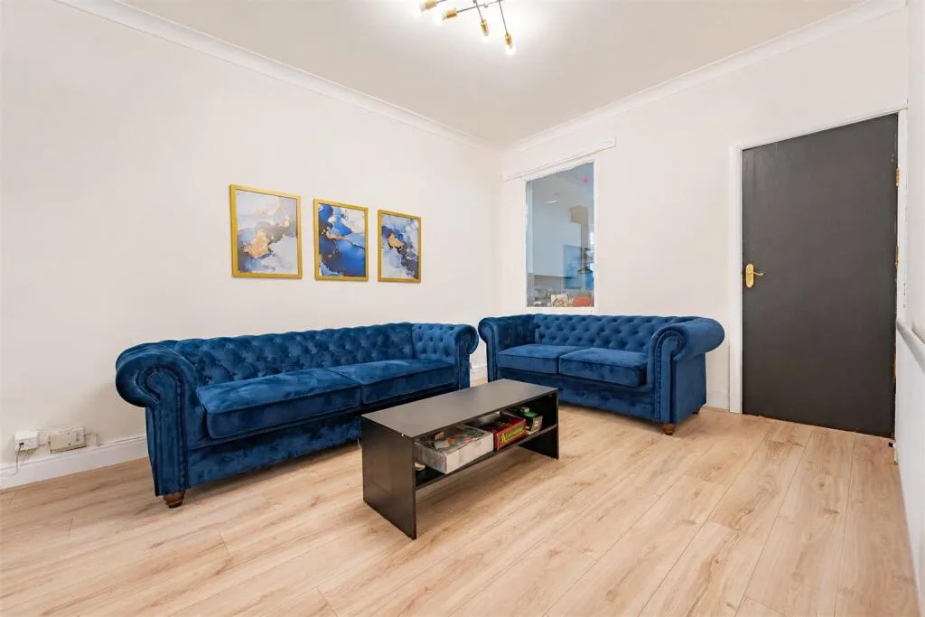 5 bedroom house for rent