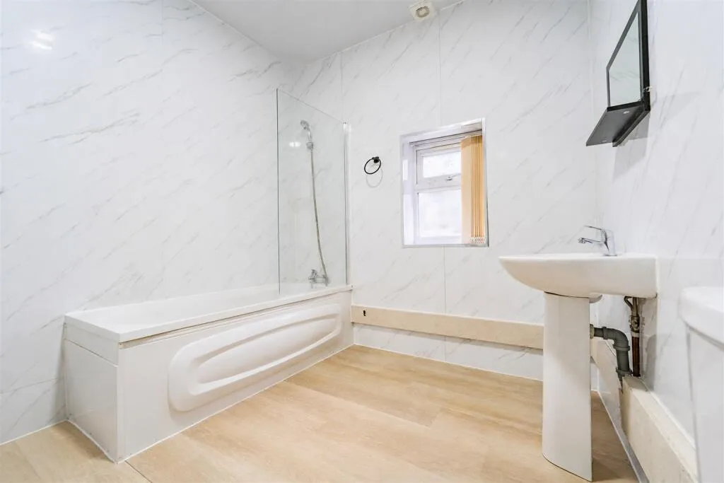 5 bedroom house for rent