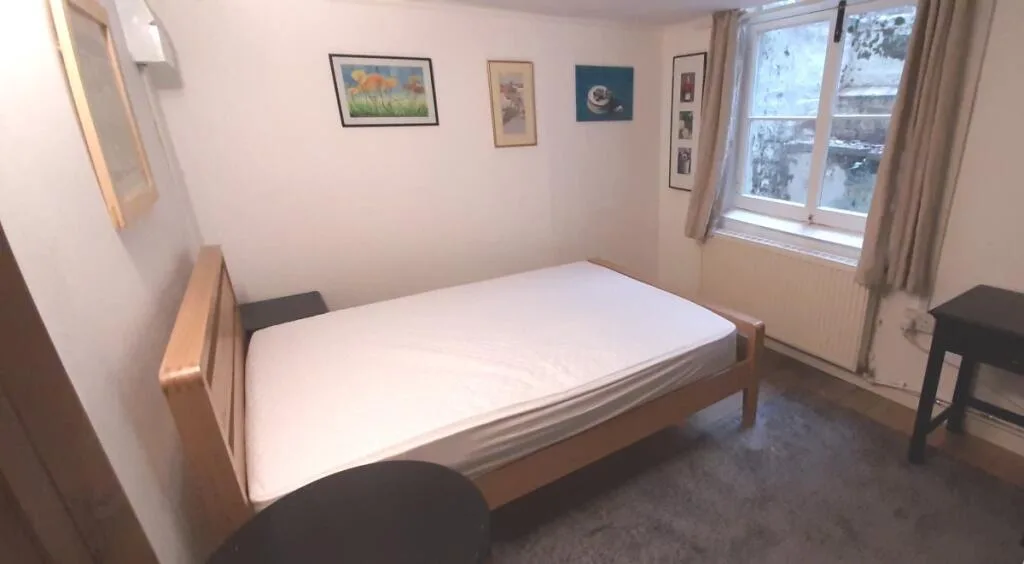 4 bedroom maisonette for rent