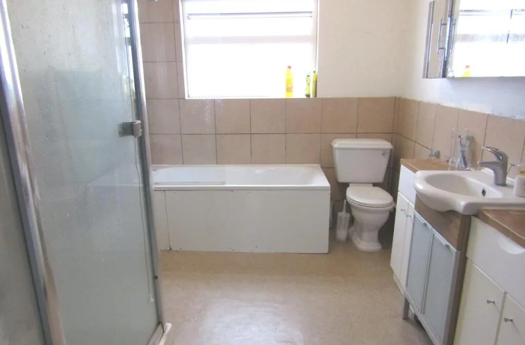 4 bedroom maisonette for rent