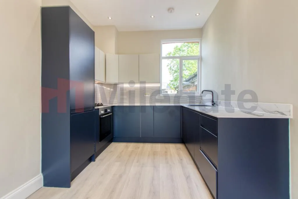 3 bedroom flat for rent