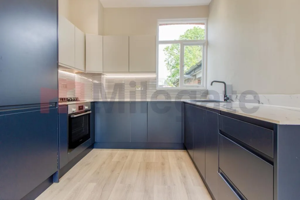 3 bedroom flat for rent