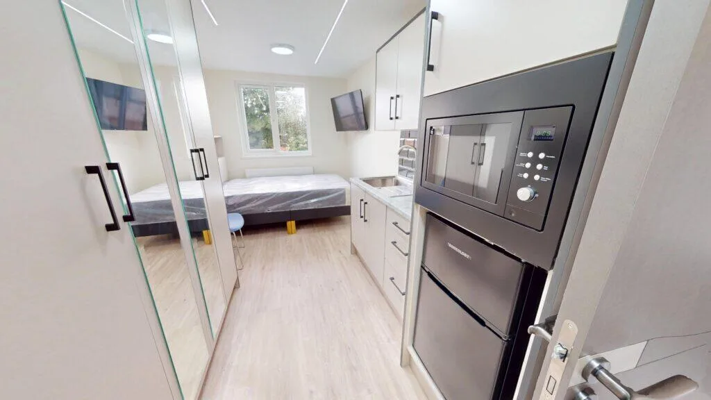 6 bedroom house for rent