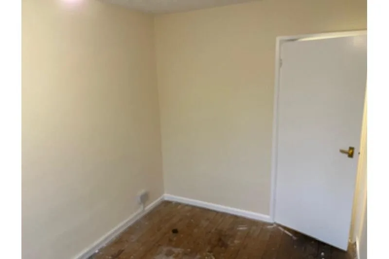 2 bedroom maisonette for rent