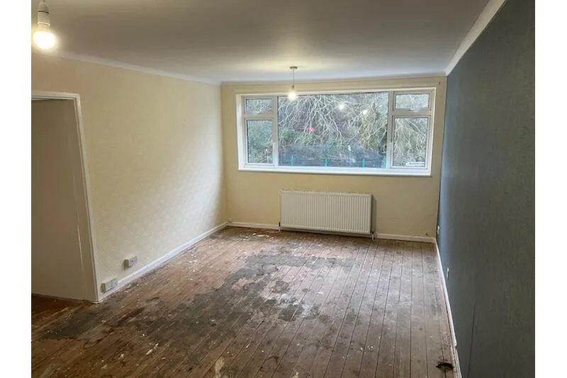 2 bedroom maisonette for rent