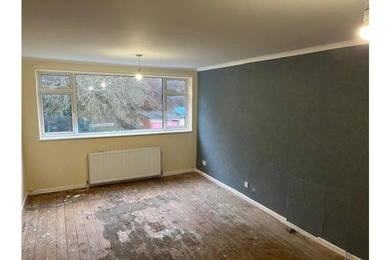 2 bedroom maisonette for rent