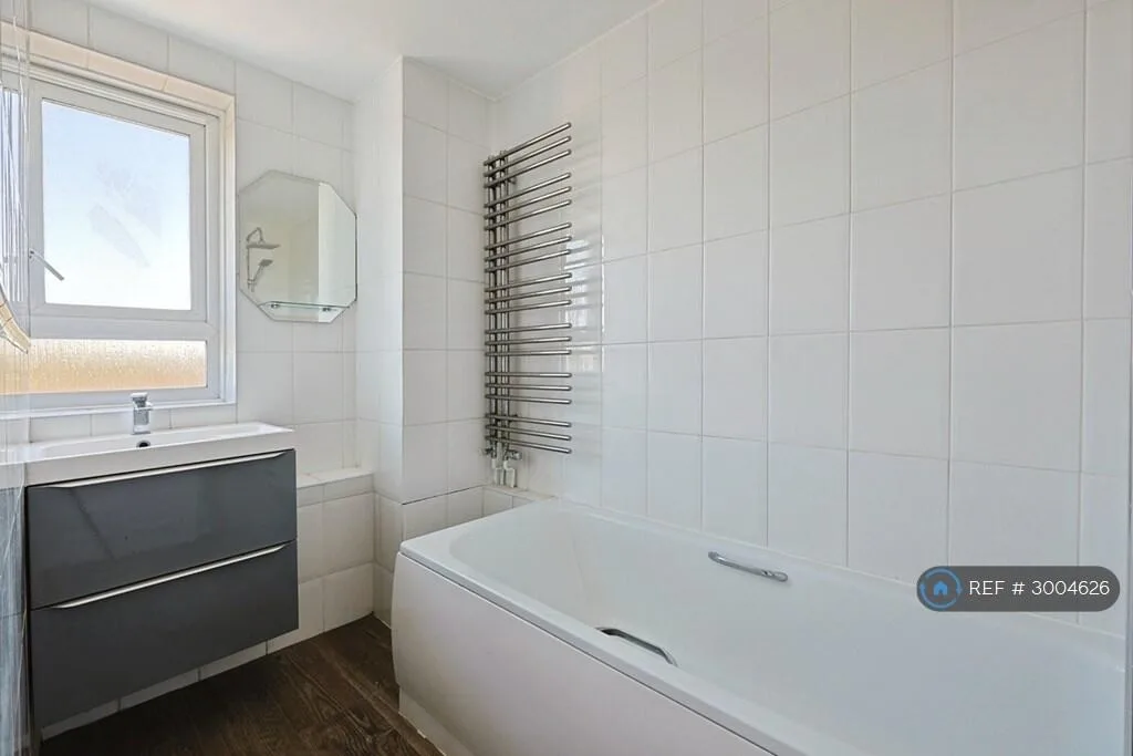 3 bedroom flat for rent
