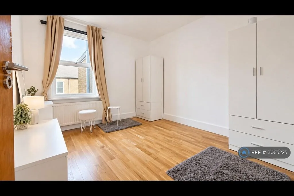 4 bedroom terraced house for rent