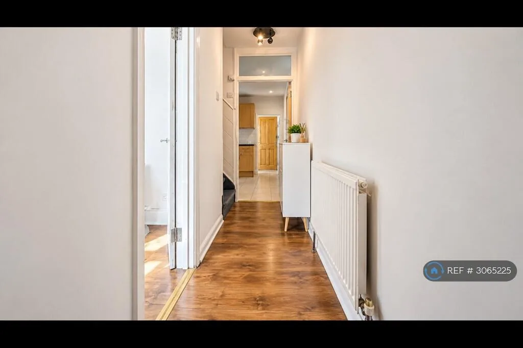 4 bedroom terraced house for rent