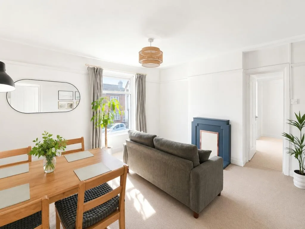 2 bedroom flat for rent