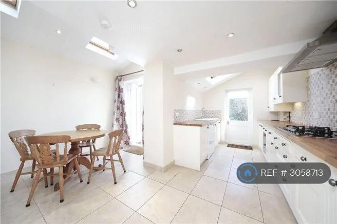 2 bedroom terraced house for rent