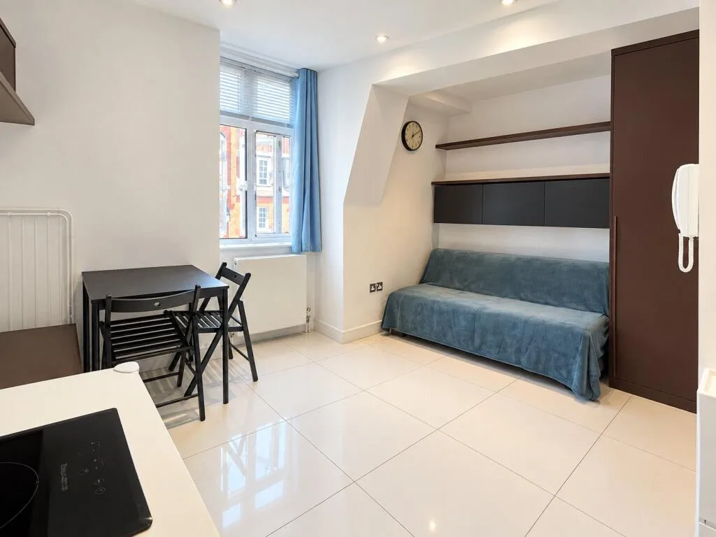 Studio apartment for rent