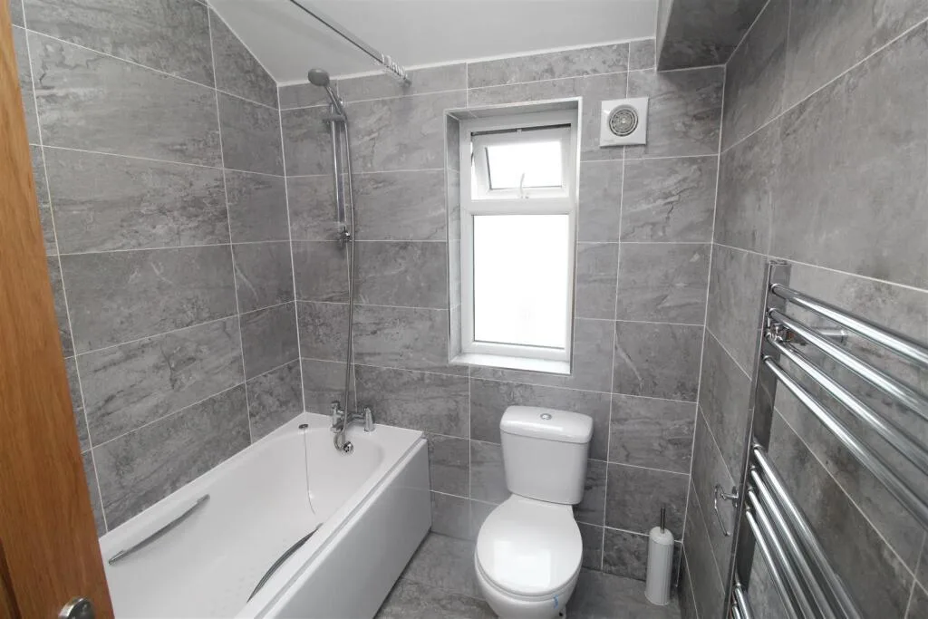 5 bedroom house for rent