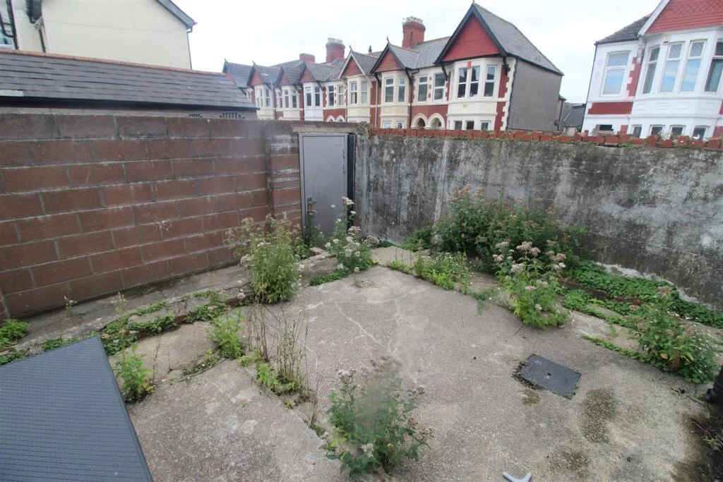 5 bedroom house for rent