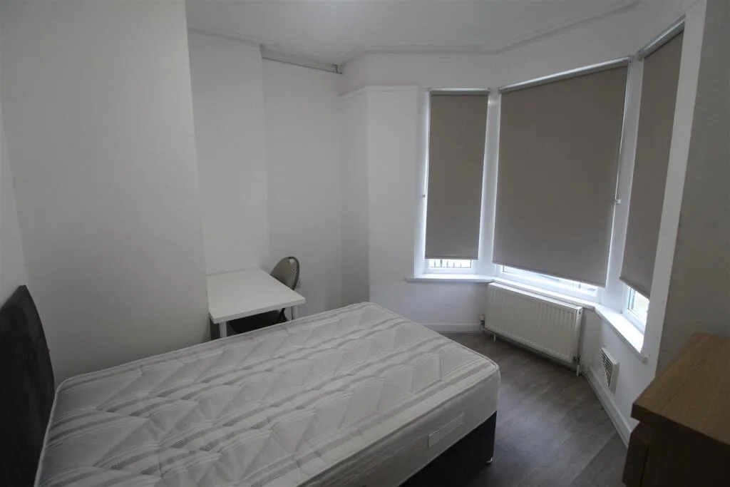 5 bedroom house for rent