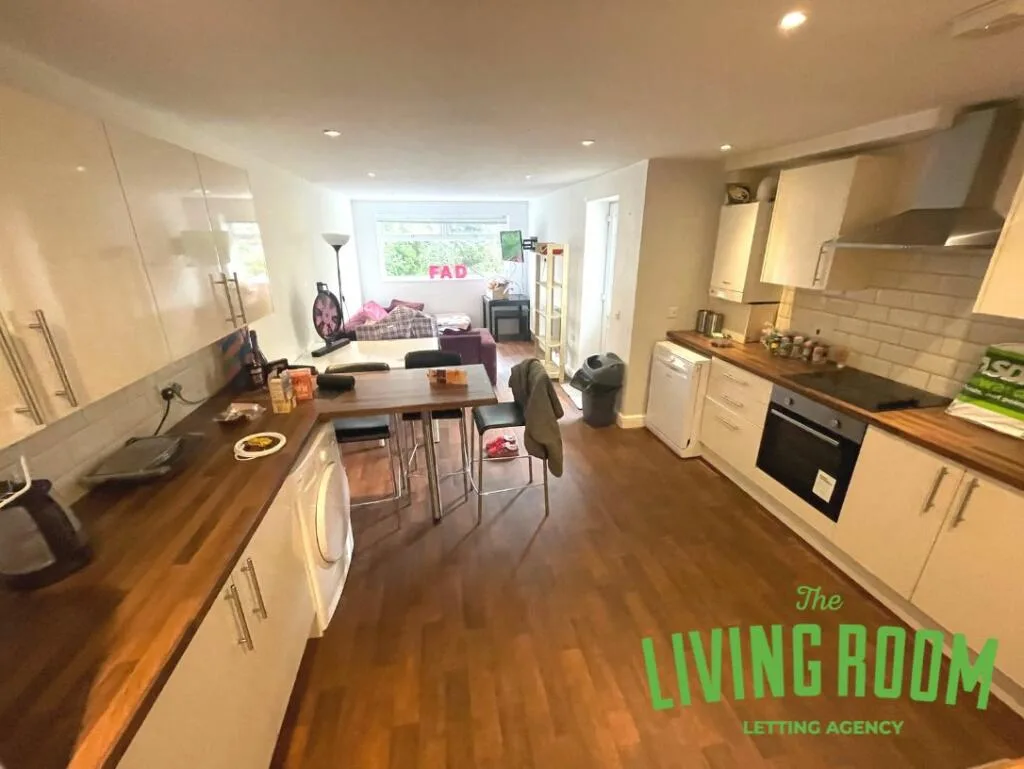 7 bedroom house for rent