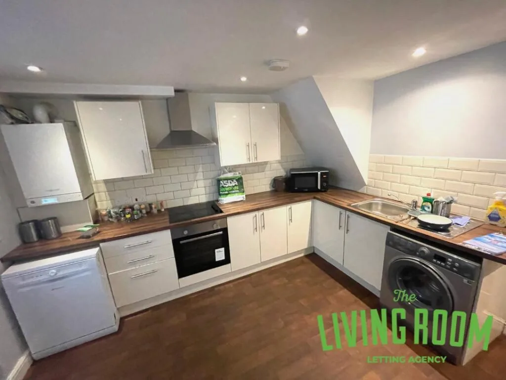 7 bedroom house for rent