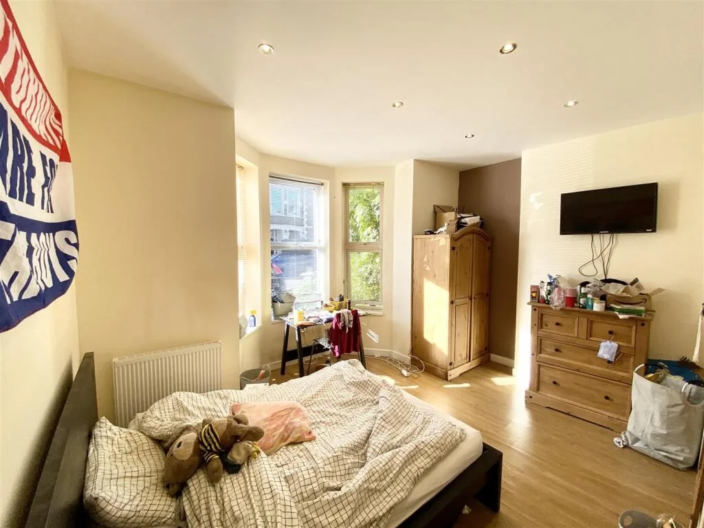 7 bedroom house for rent