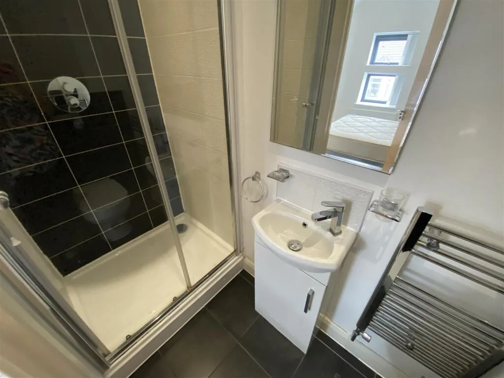 7 bedroom house for rent