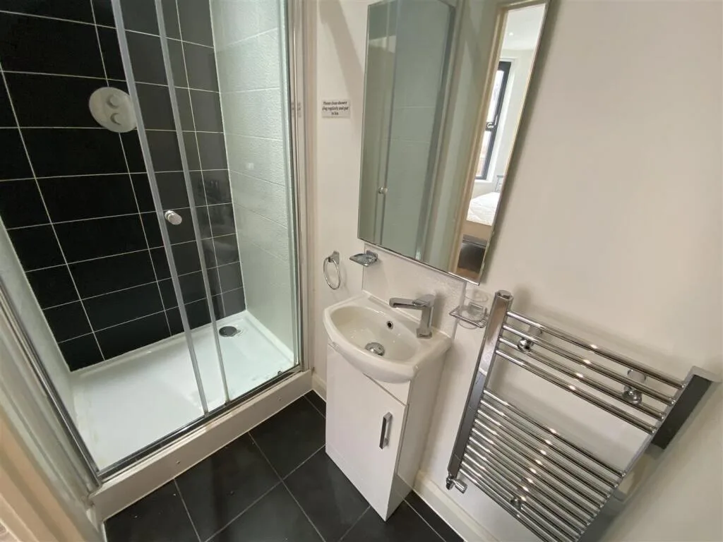 7 bedroom house for rent