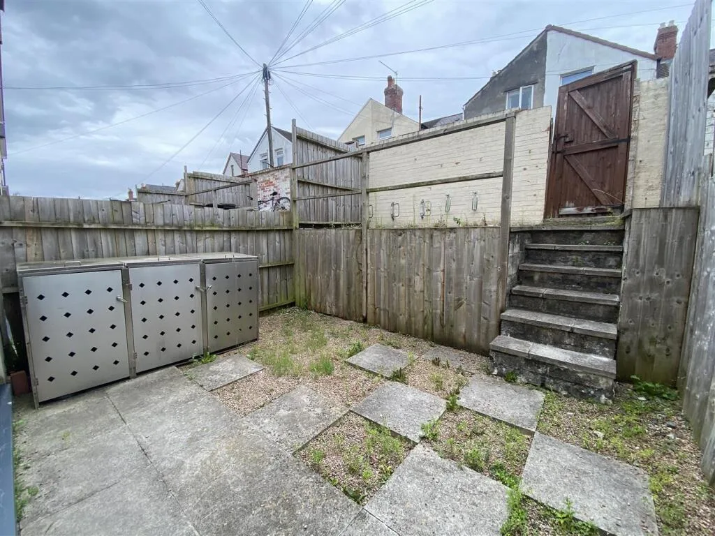 7 bedroom house for rent