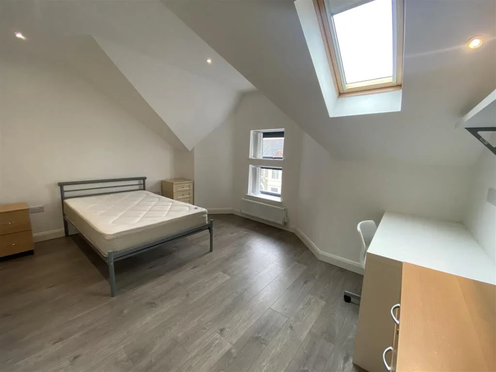 7 bedroom house for rent