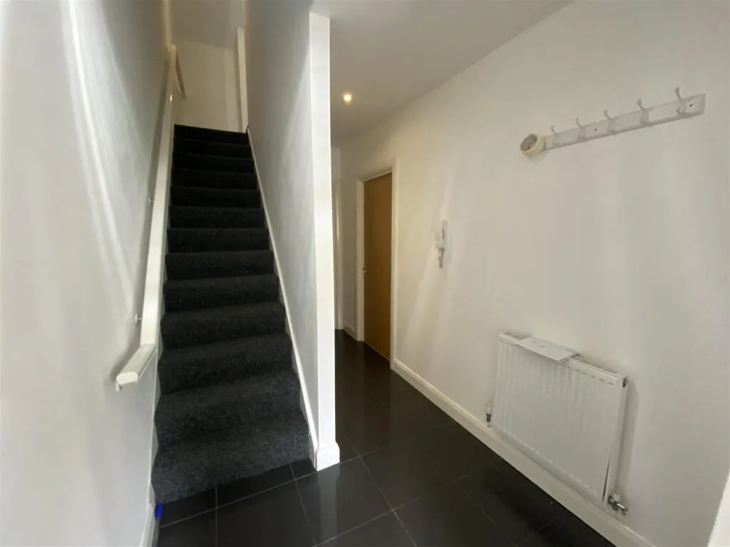 7 bedroom house for rent