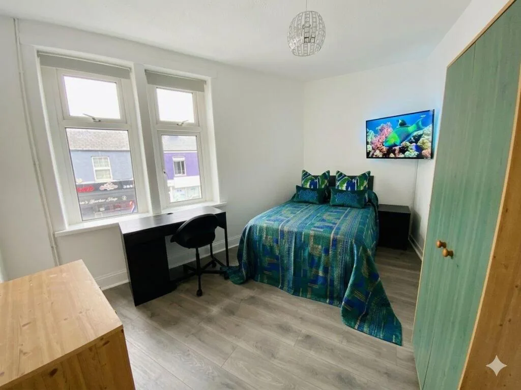 7 bedroom maisonette for rent