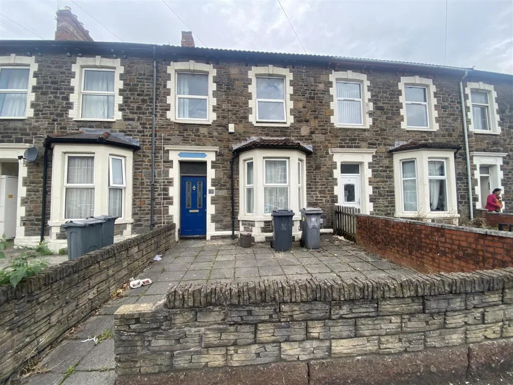 6 bedroom house for rent