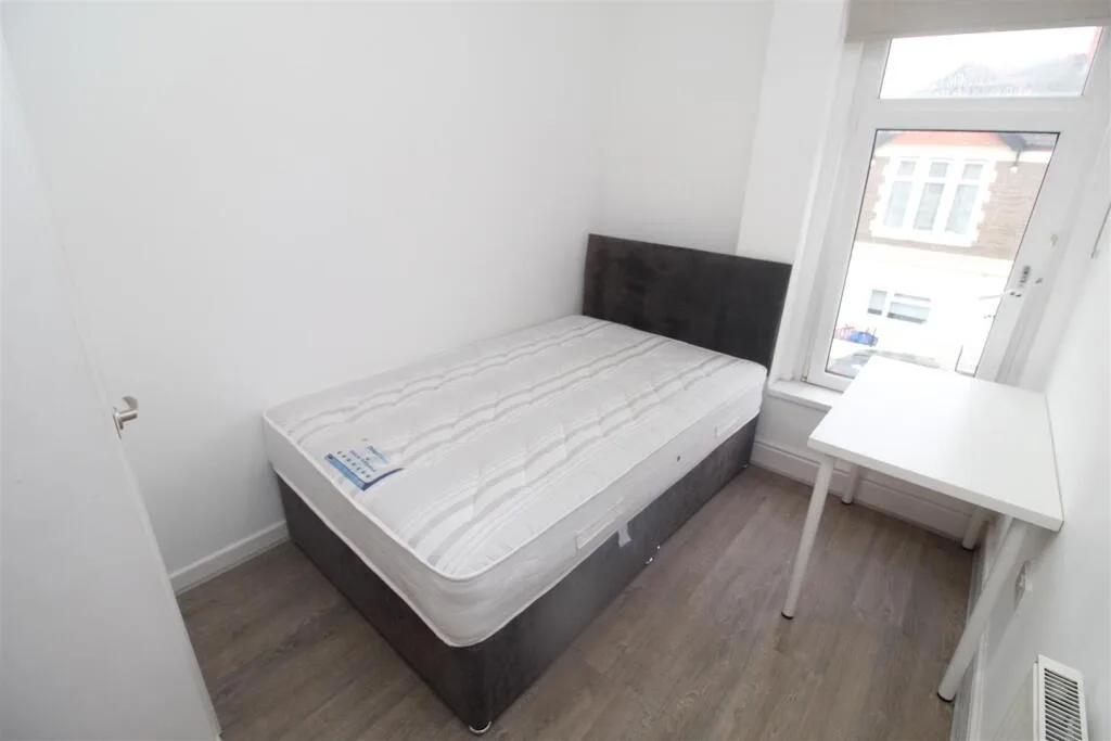 7 bedroom house for rent