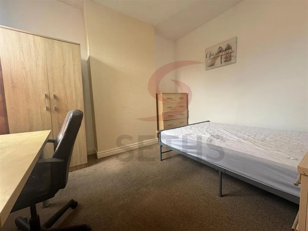 4 bedroom terraced house for rent