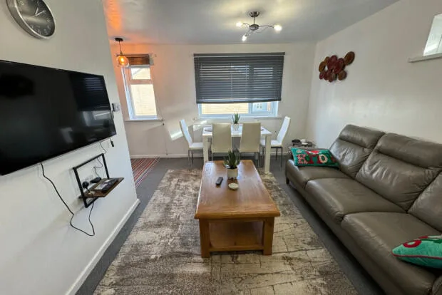 2 bedroom flat for rent