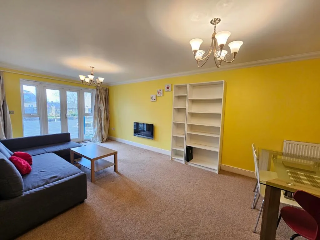 2 bedroom house for rent