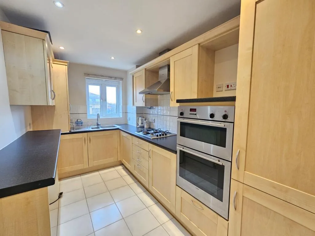 2 bedroom house for rent