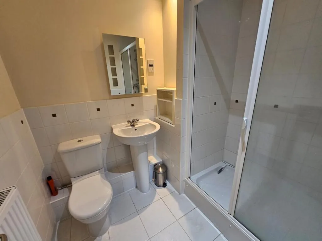 2 bedroom house for rent