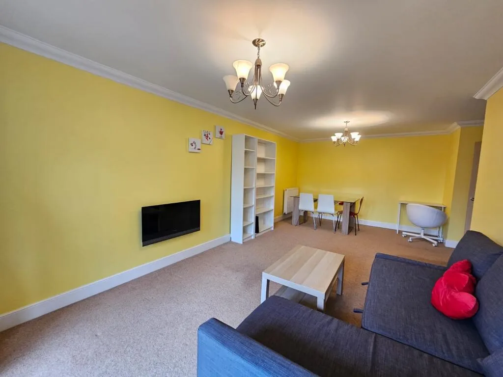 2 bedroom house for rent