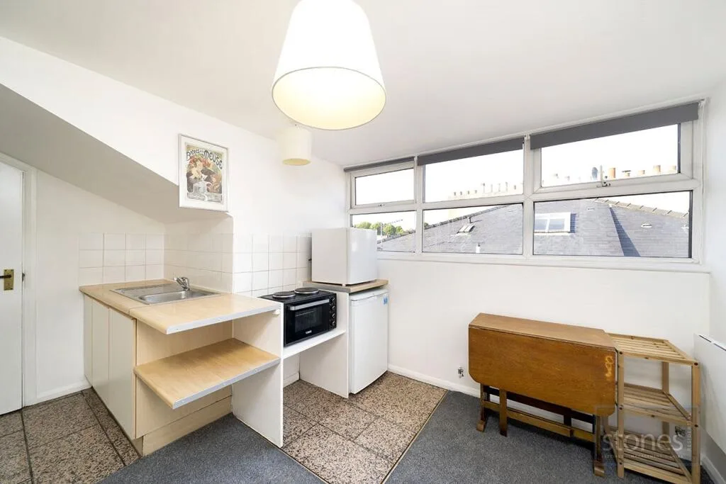 Studio apartment for rent