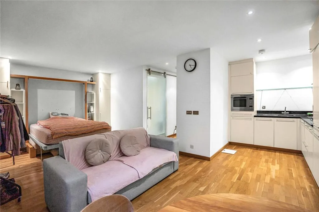 Studio apartment for rent