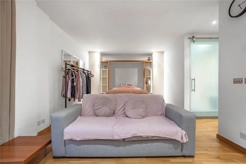 Studio apartment for rent