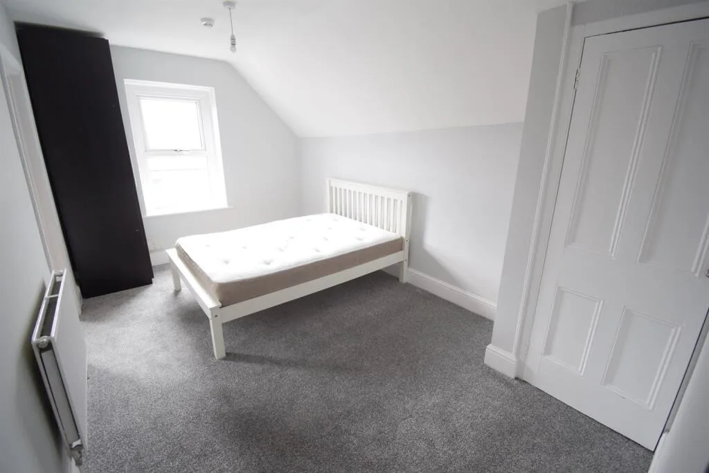 1 bedroom house for rent